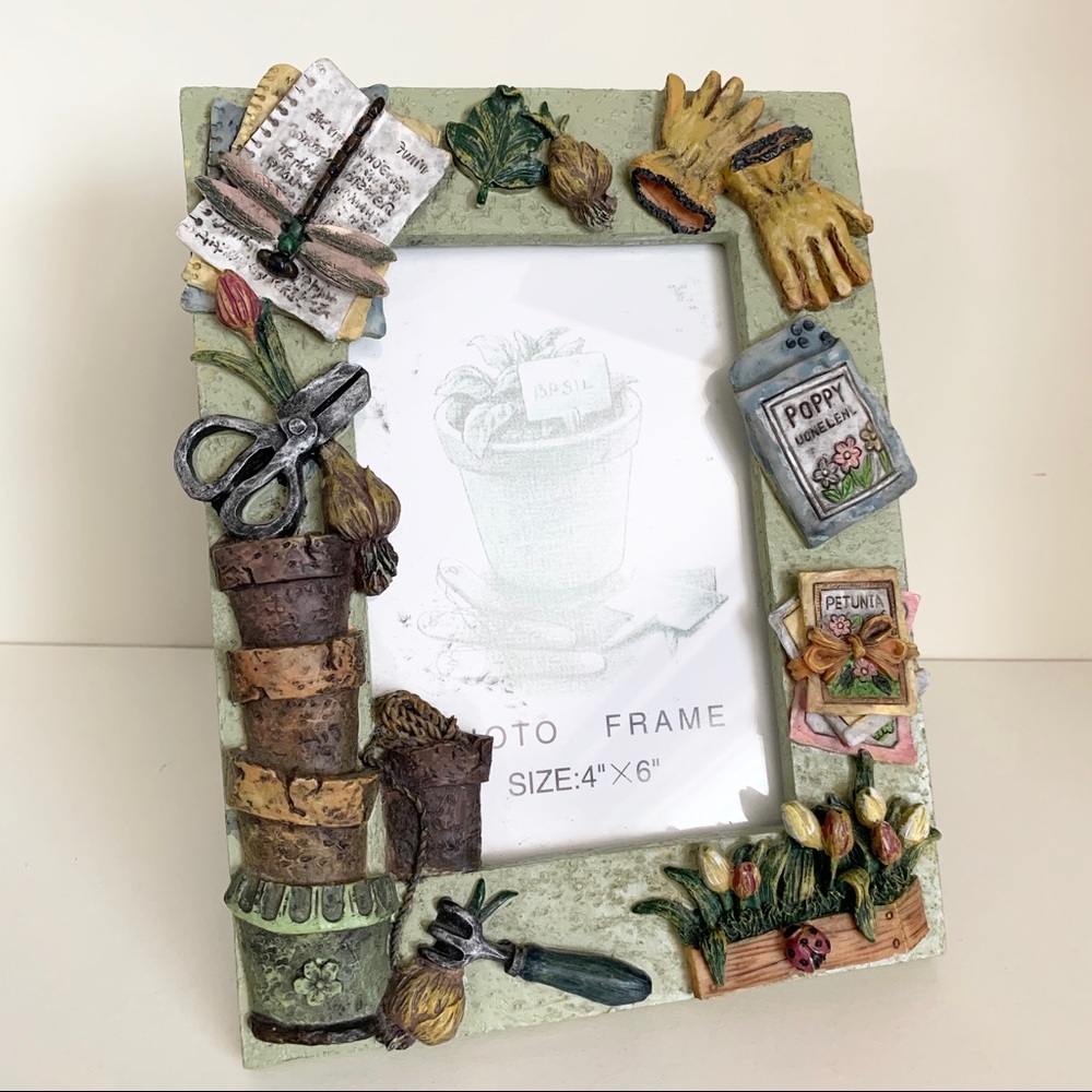 New Vintage Detailed garden photo frame